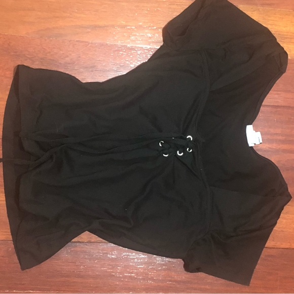 black lace up top - Picture 2 of 4